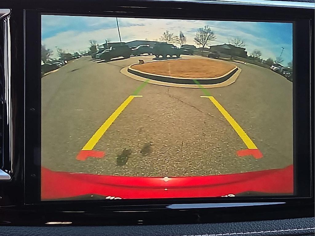 used 2025 Chrysler Pacifica car, priced at $35,638