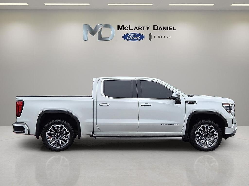 used 2023 GMC Sierra 1500 car, priced at $48,223