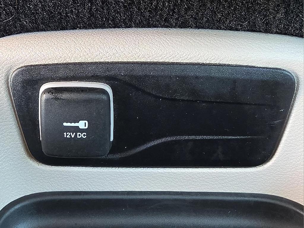 used 2023 Chrysler Pacifica car, priced at $24,394