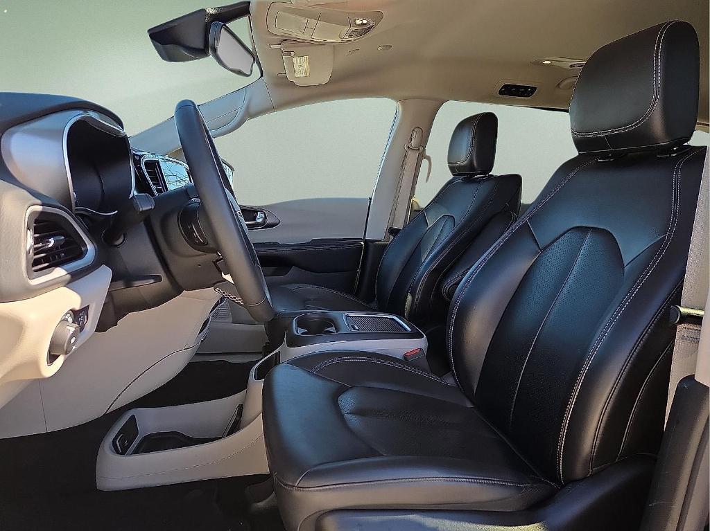 used 2023 Chrysler Pacifica car, priced at $24,394