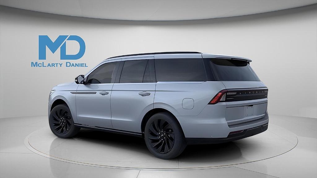 new 2025 Lincoln Navigator car, priced at $94,392