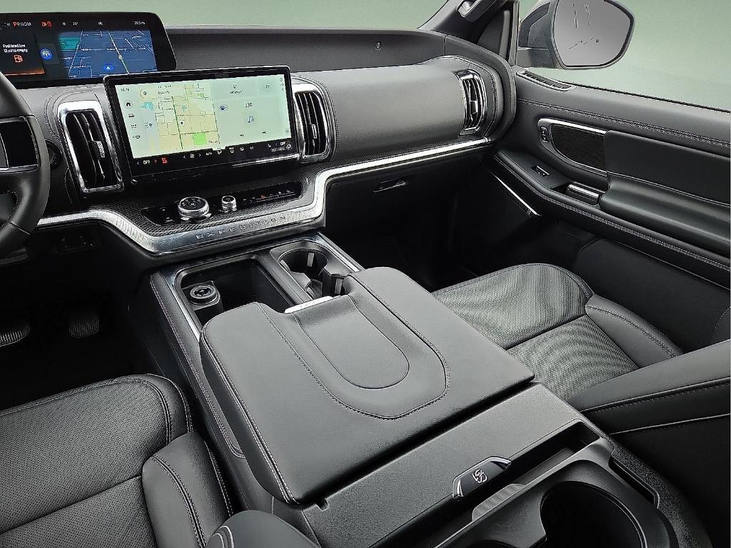 new 2026 Ford Expedition car, priced at $81,826