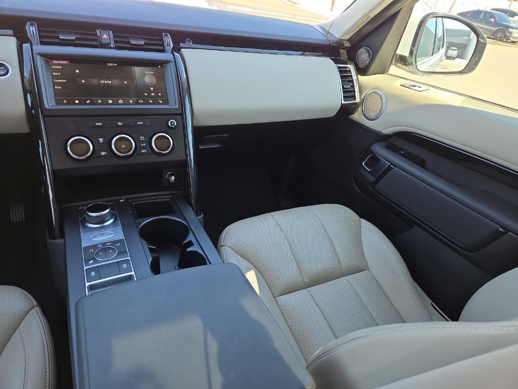 used 2019 Land Rover Discovery car, priced at $17,627