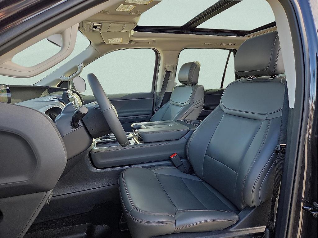 new 2025 Ford Expedition Max car, priced at $69,354