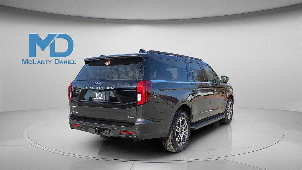 new 2025 Ford Expedition Max car, priced at $69,354