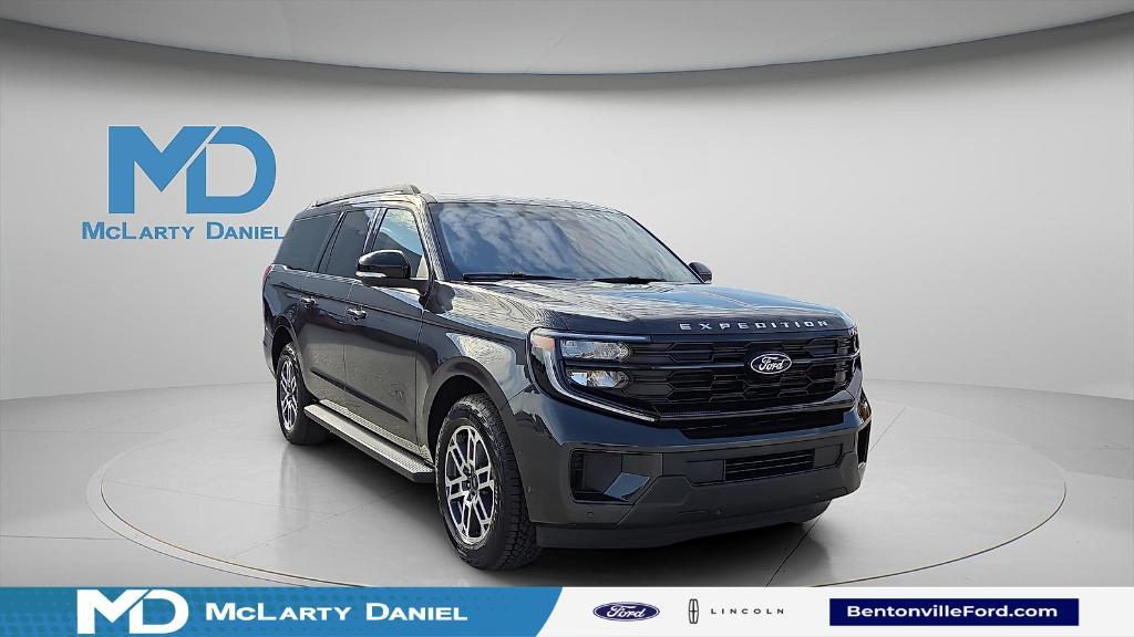 new 2025 Ford Expedition Max car, priced at $69,354