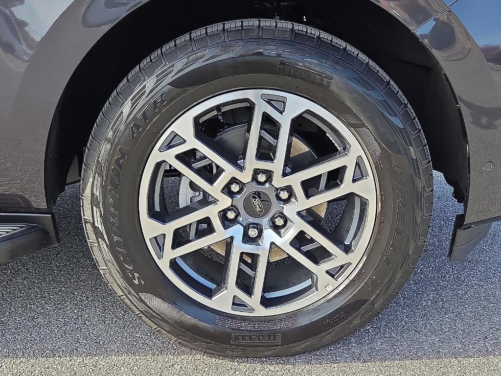 new 2025 Ford Expedition Max car, priced at $69,354