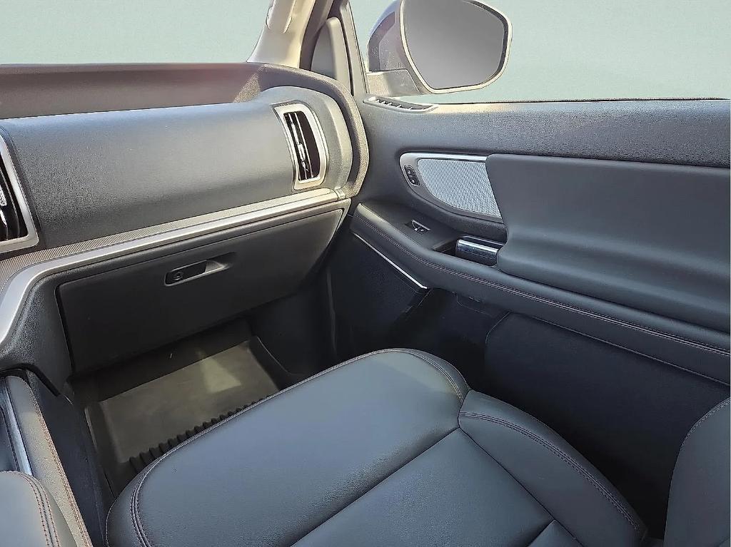 new 2025 Ford Expedition Max car, priced at $69,354