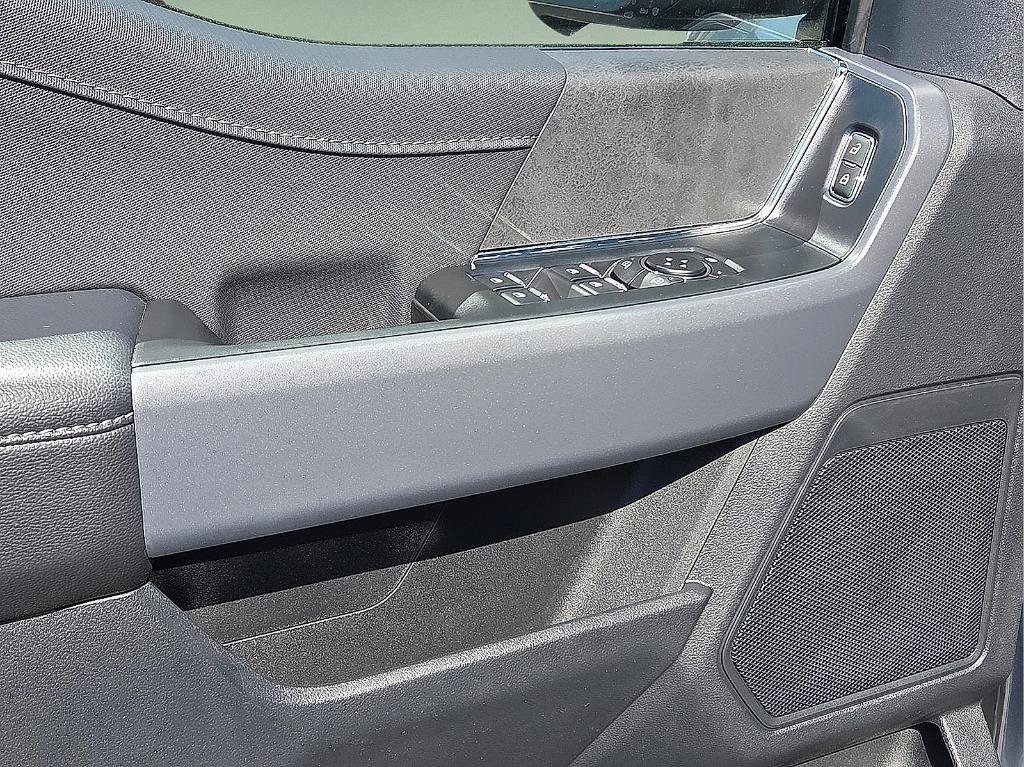 new 2025 Ford F-150 car, priced at $52,317