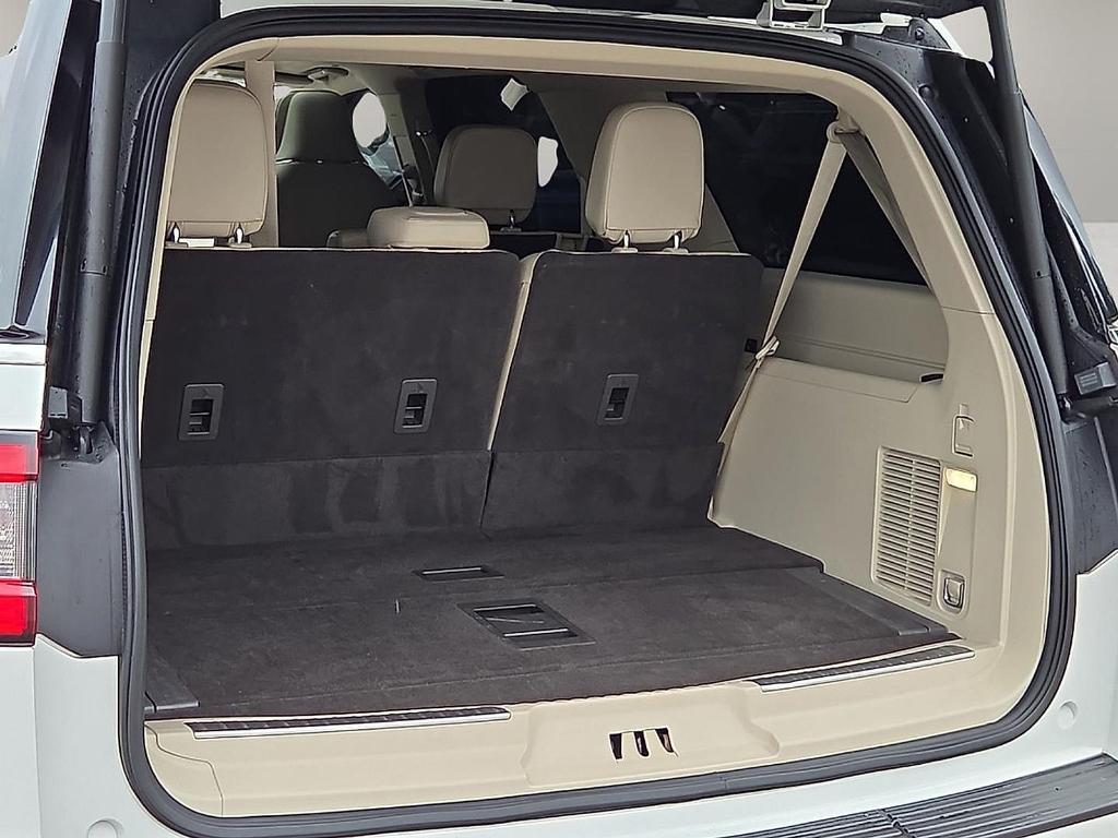used 2021 Lincoln Navigator L car, priced at $38,262