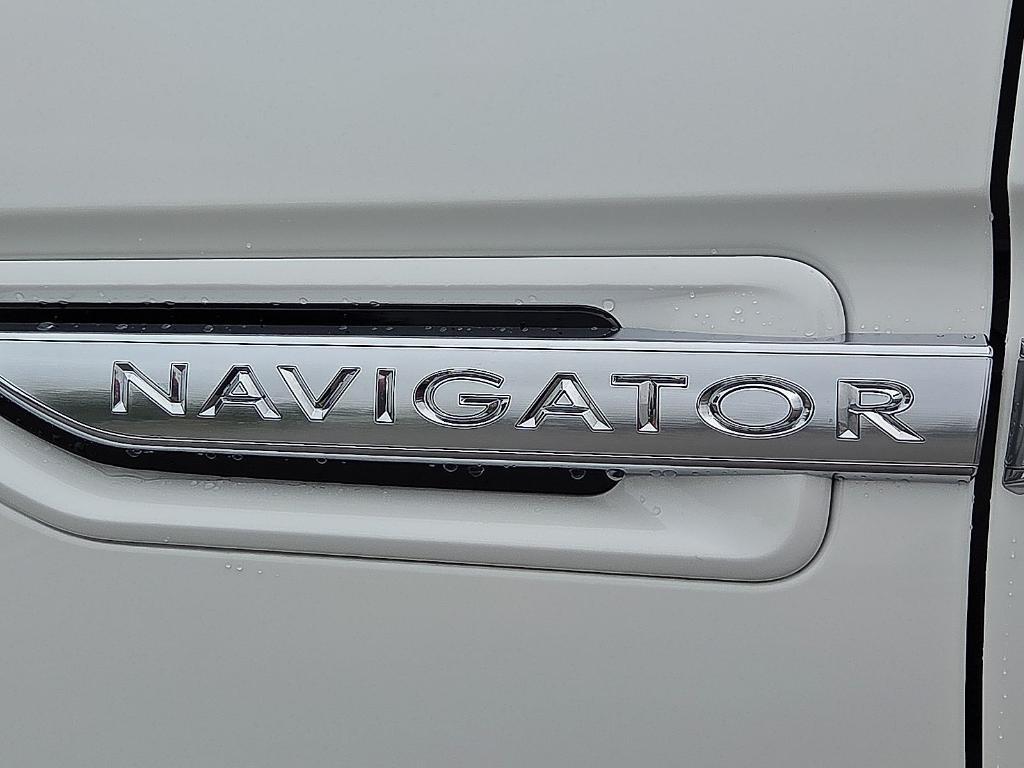 used 2021 Lincoln Navigator L car, priced at $38,262