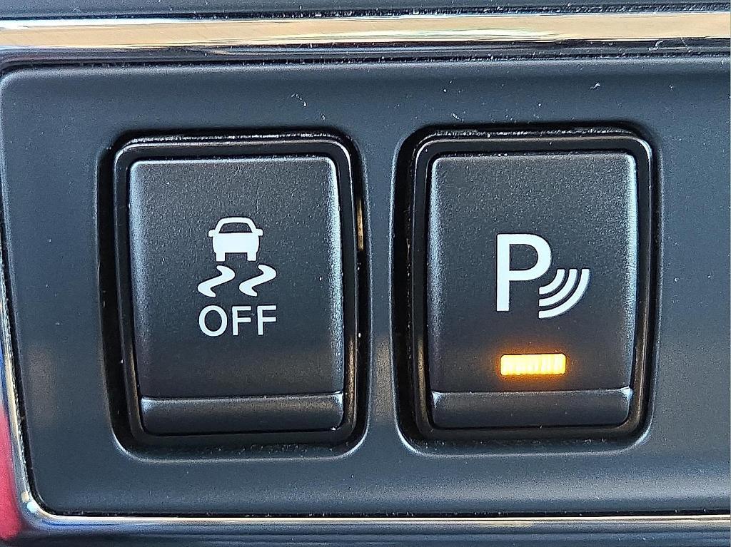 used 2024 Nissan Titan car, priced at $36,439