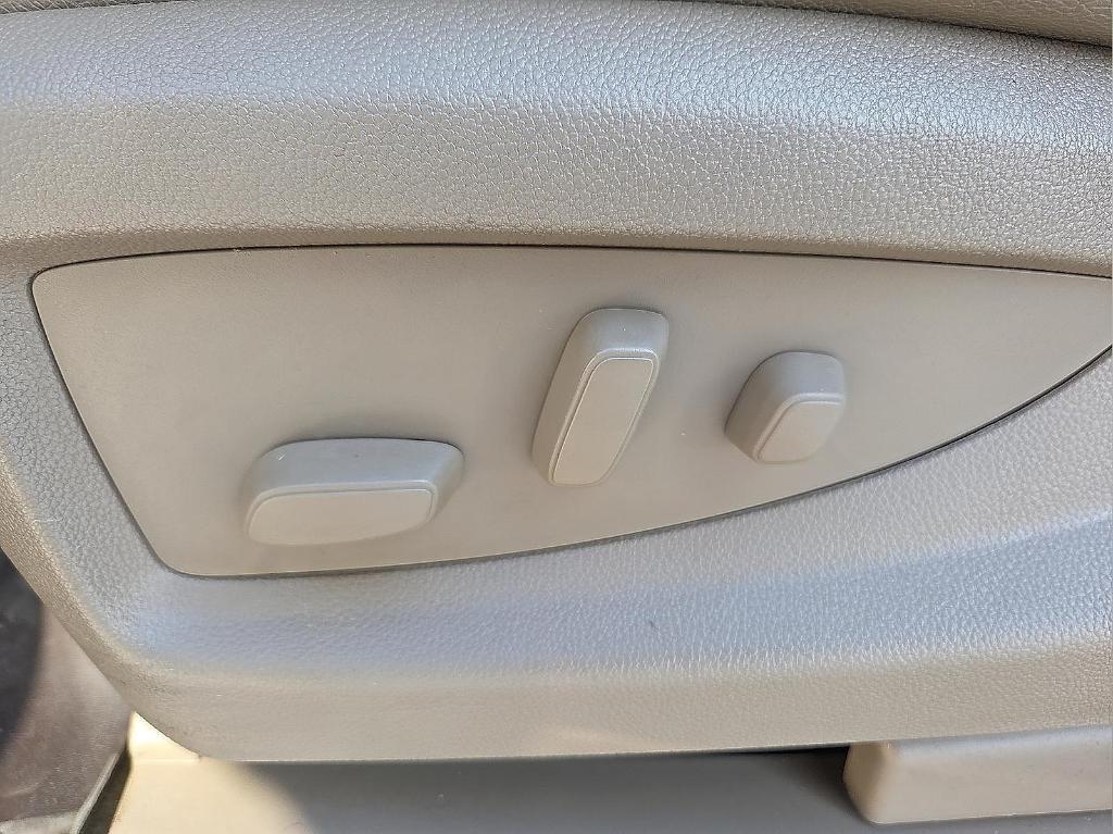 used 2018 GMC Yukon car, priced at $22,582