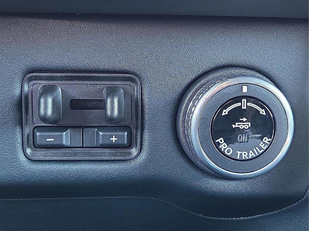 new 2026 Lincoln Navigator car, priced at $106,206