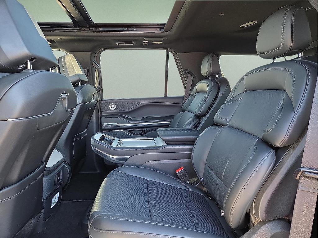 new 2026 Lincoln Navigator car, priced at $112,985