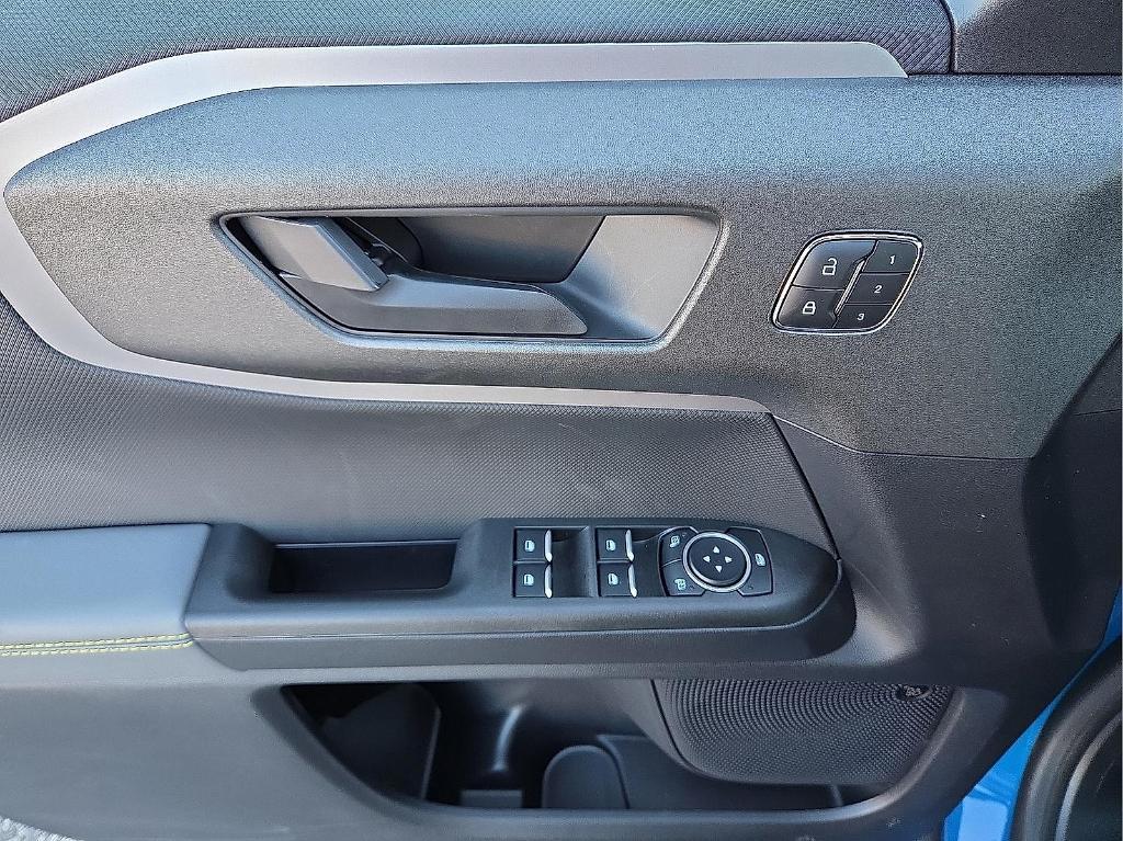 new 2025 Ford Bronco Sport car, priced at $39,919