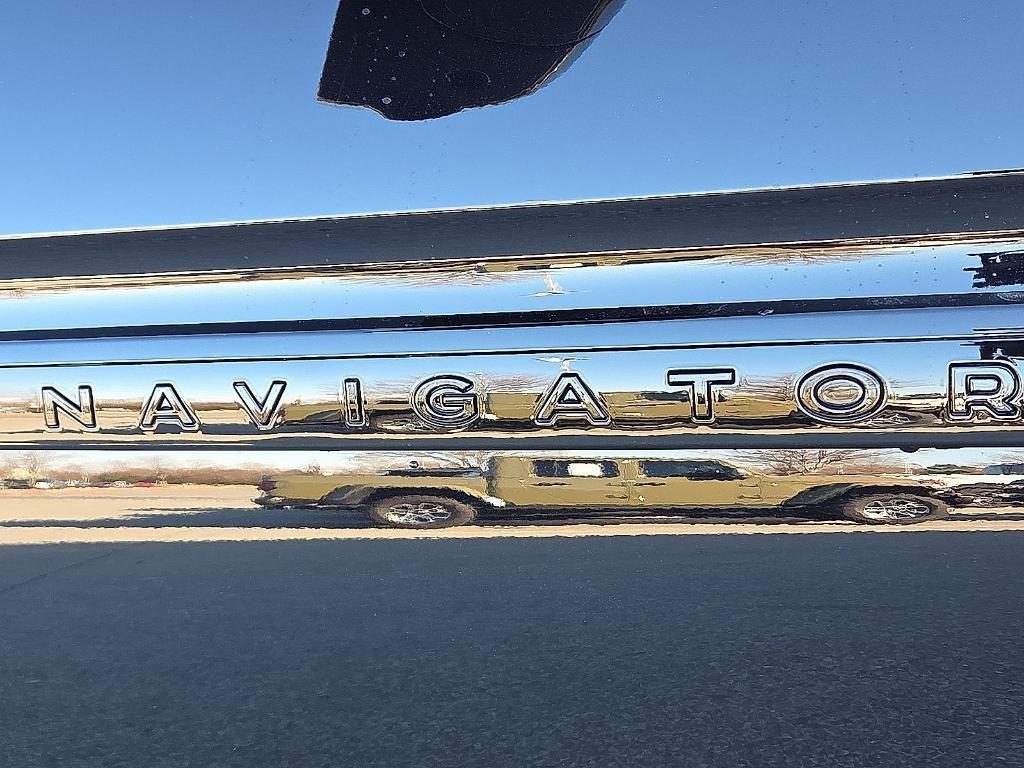 new 2025 Lincoln Navigator car, priced at $96,275