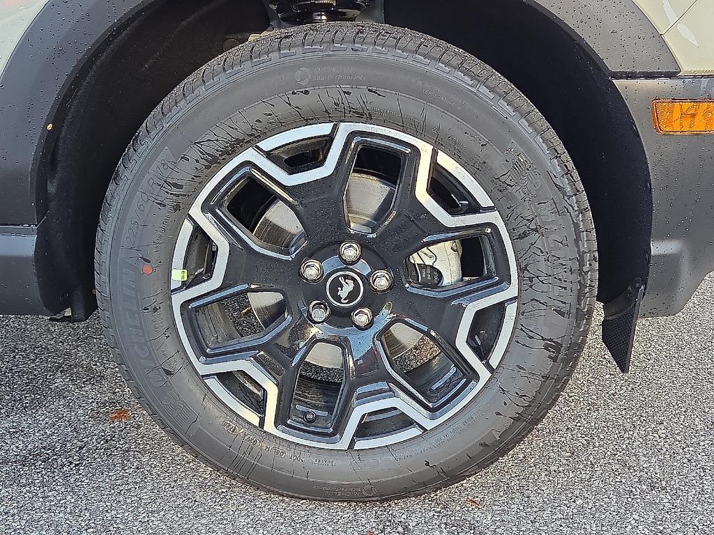 new 2025 Ford Bronco Sport car, priced at $33,714