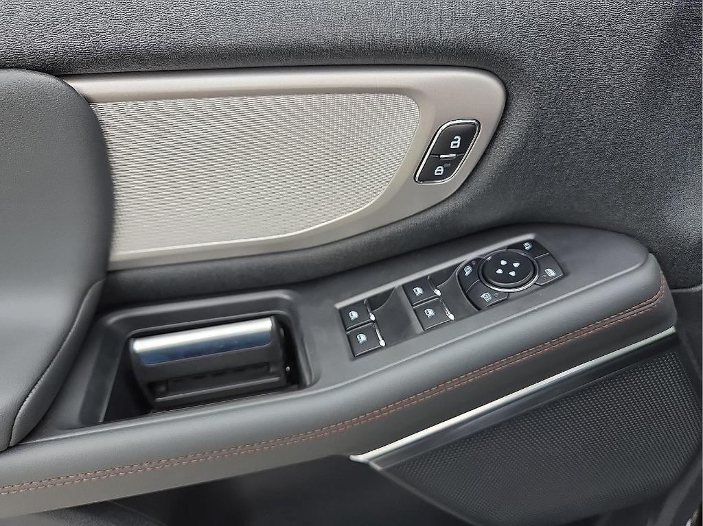 new 2025 Ford Expedition Max car, priced at $69,810