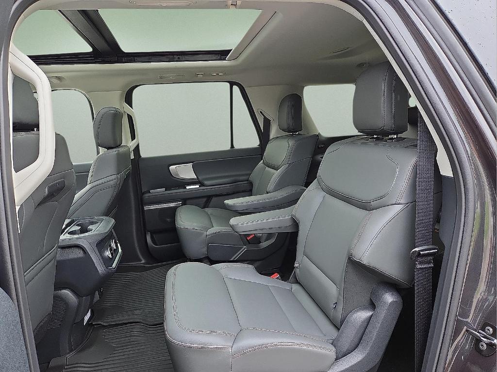 new 2025 Ford Expedition Max car, priced at $69,810