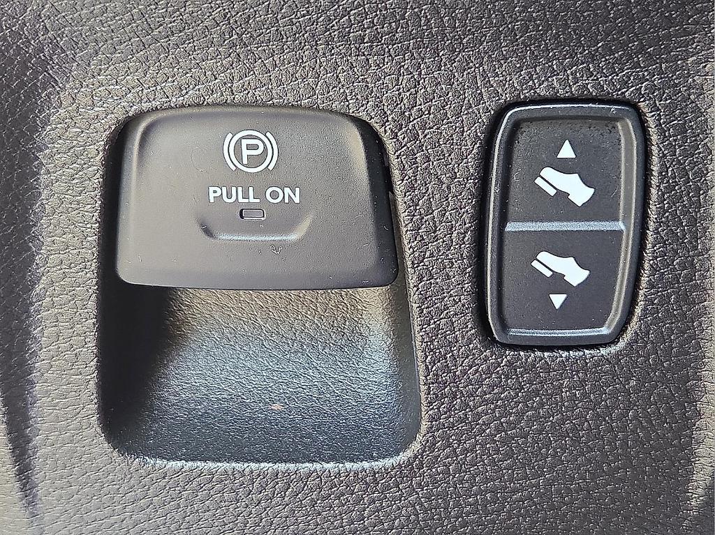 used 2022 Ram 1500 car, priced at $39,495