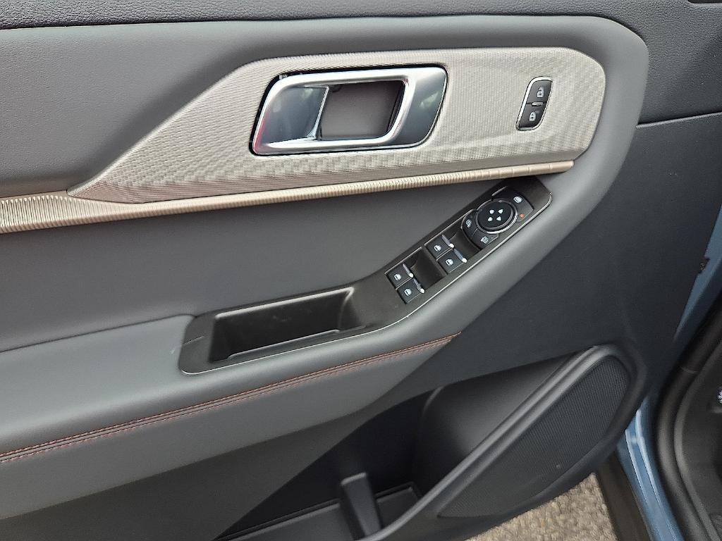 new 2026 Ford Explorer car, priced at $39,273