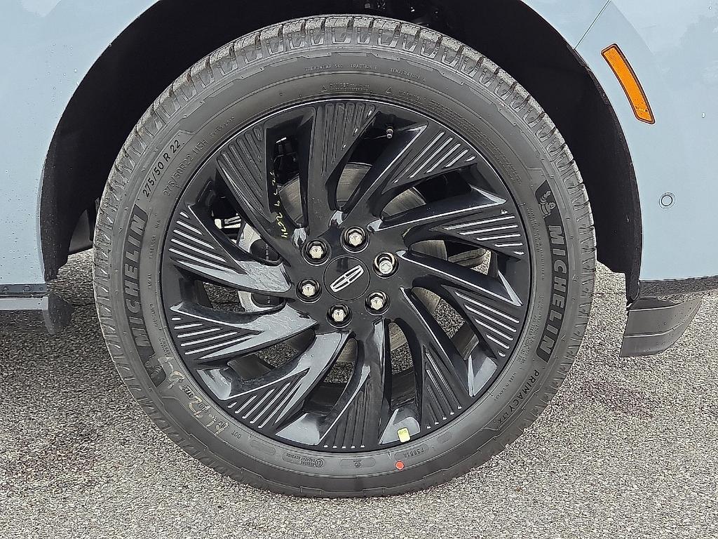 new 2025 Lincoln Navigator L car, priced at $103,437