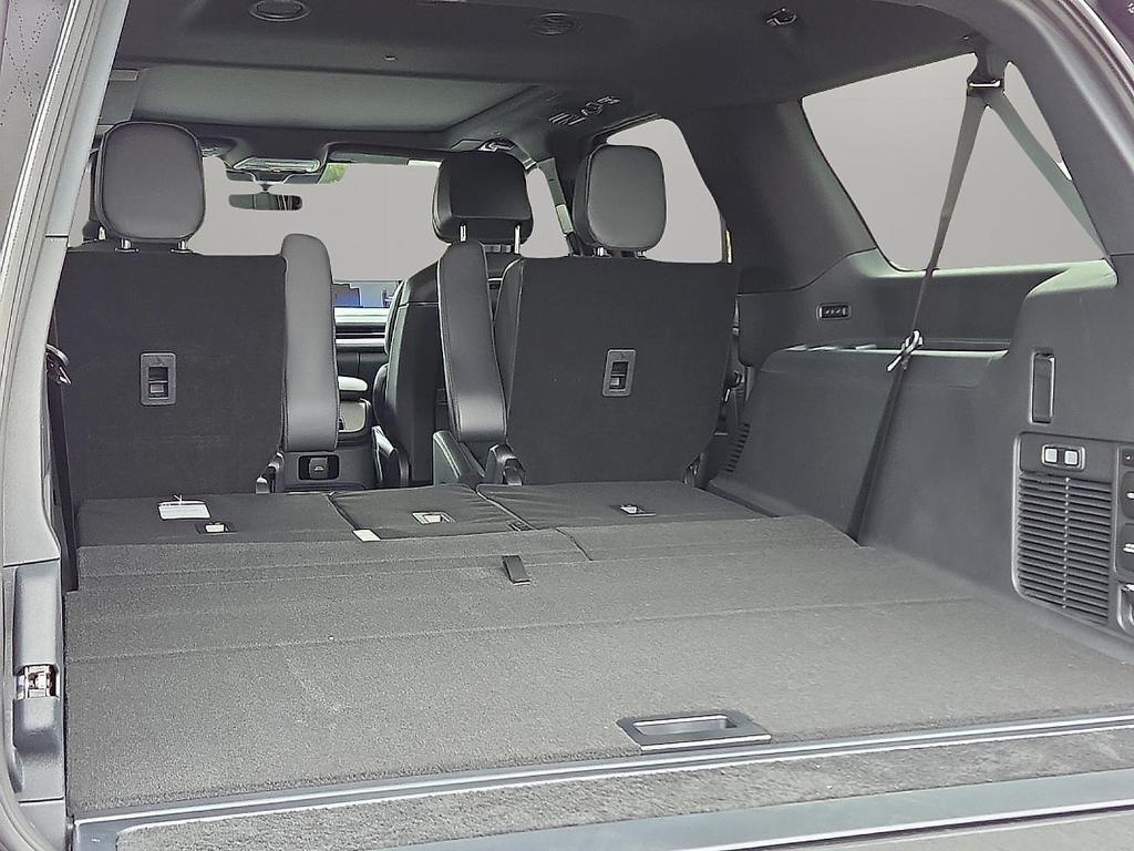 new 2025 Lincoln Navigator L car, priced at $103,437