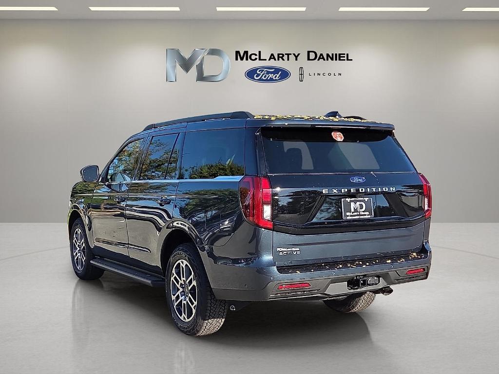 new 2025 Ford Expedition car, priced at $67,050