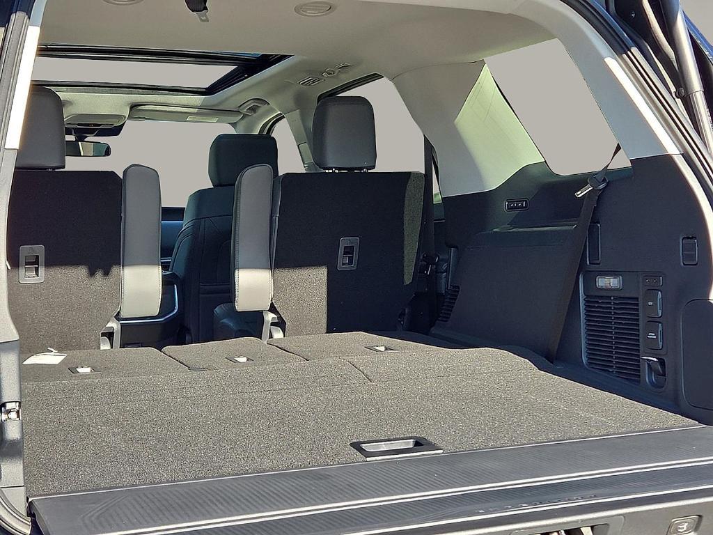 new 2025 Ford Expedition car, priced at $66,321