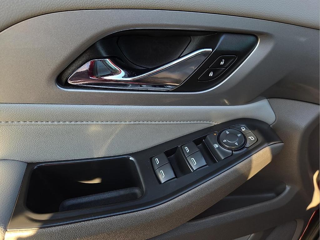 used 2018 Chevrolet Traverse car, priced at $17,995