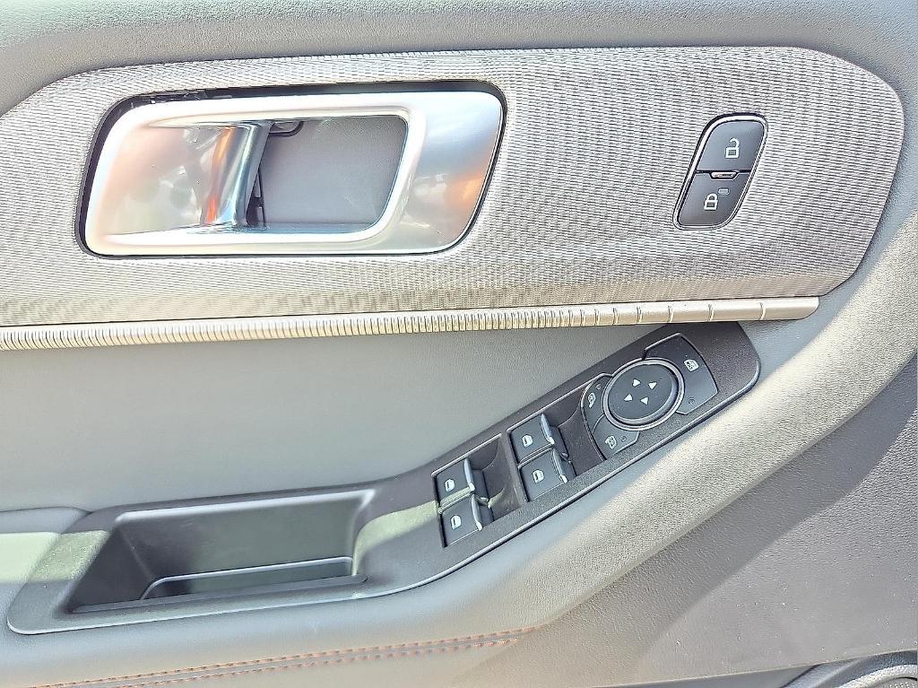 new 2025 Ford Explorer car, priced at $34,055