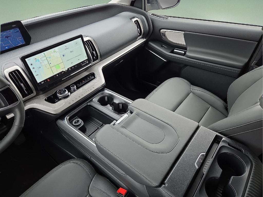 new 2026 Ford Expedition car, priced at $66,510