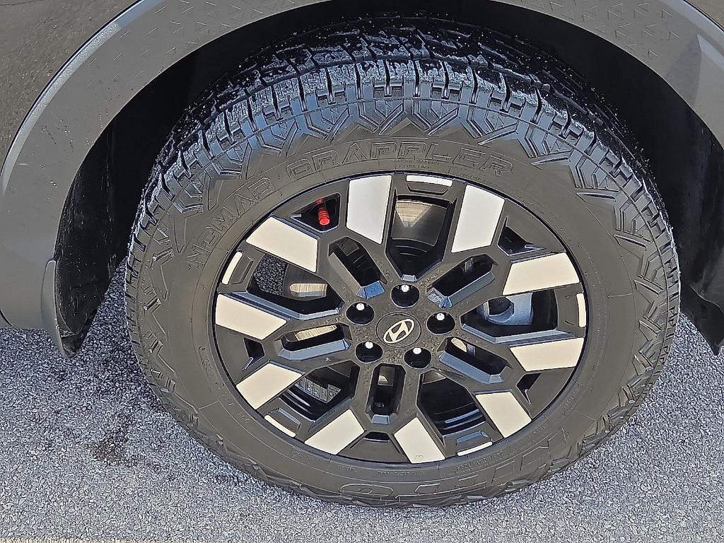 used 2025 Hyundai SANTA CRUZ car, priced at $24,777