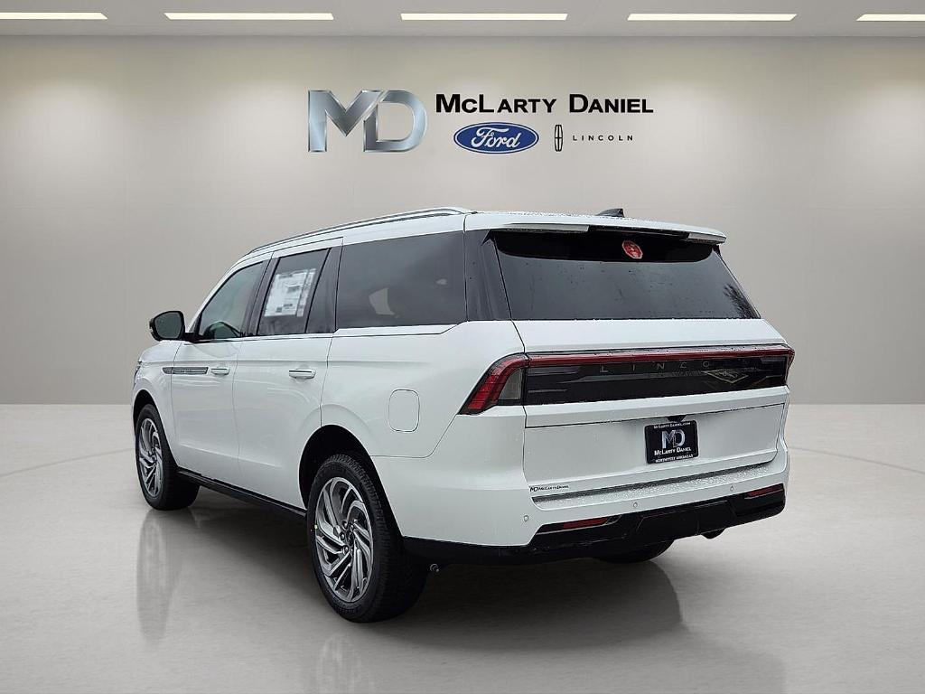 new 2025 Lincoln Navigator car, priced at $90,085