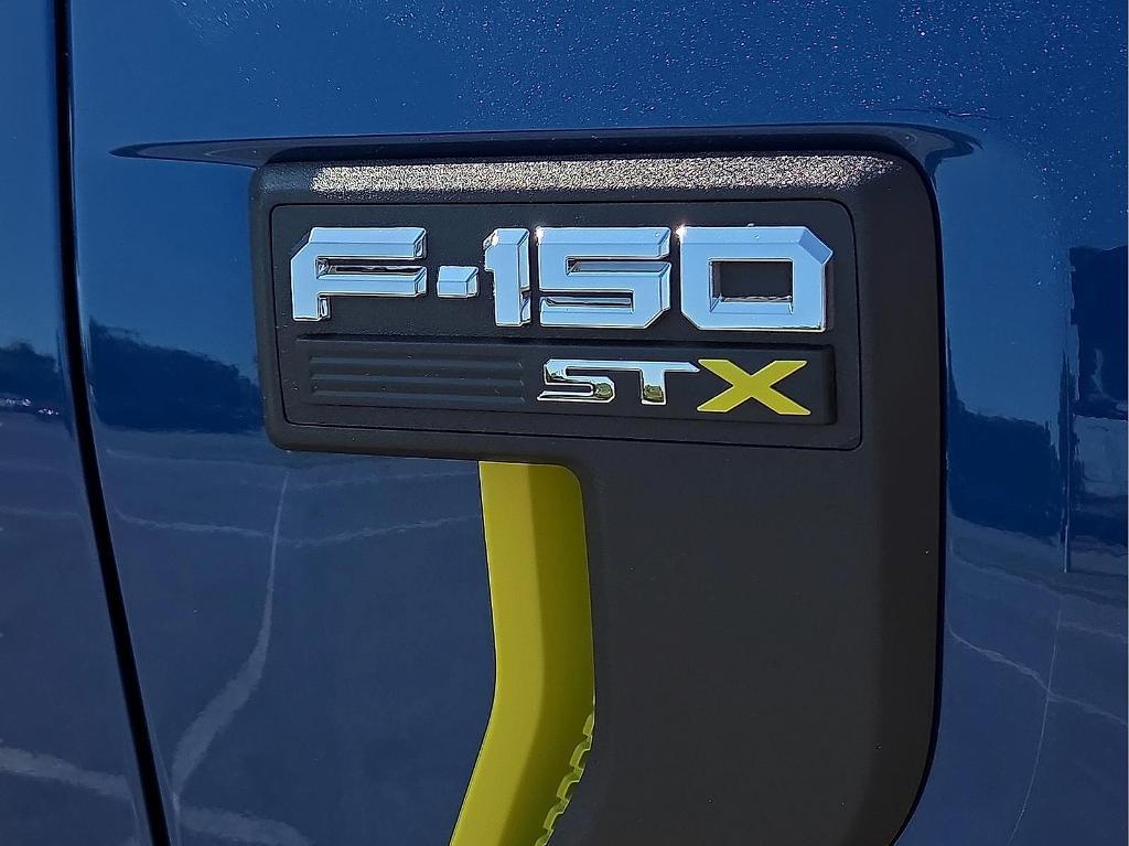 new 2025 Ford F-150 car, priced at $43,013