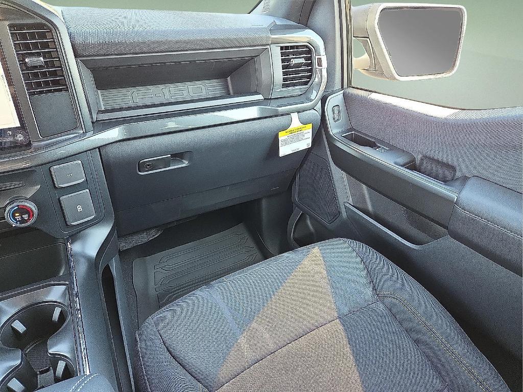 new 2025 Ford F-150 car, priced at $43,013