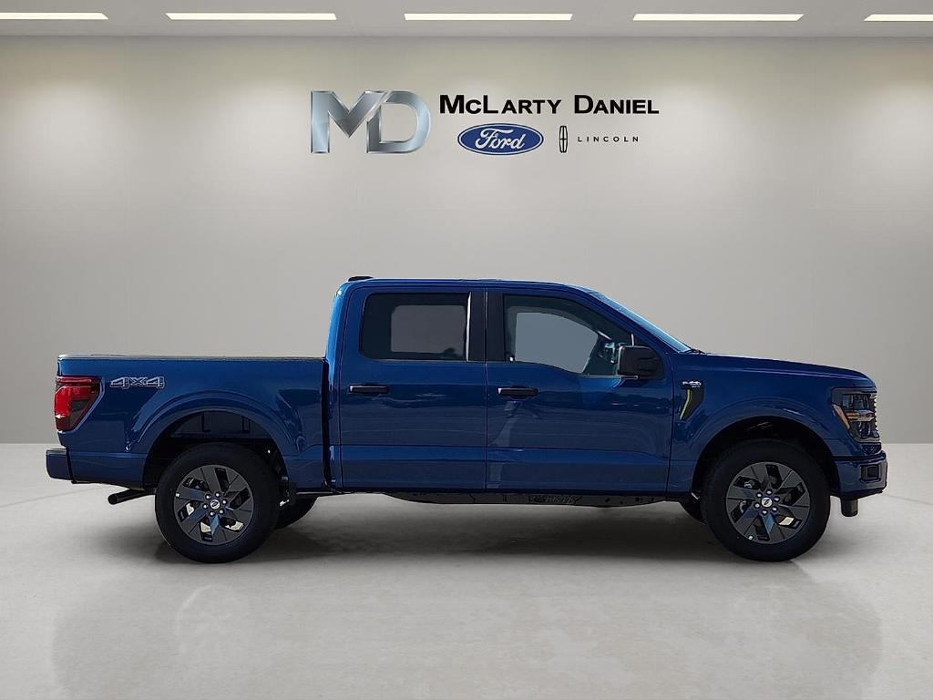 new 2025 Ford F-150 car, priced at $43,013