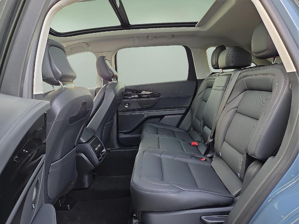 new 2026 Lincoln Nautilus car, priced at $54,606