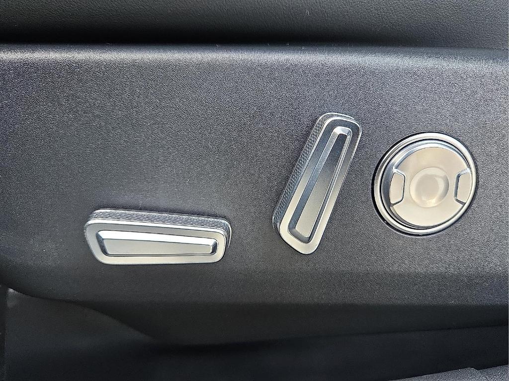 new 2026 Lincoln Nautilus car, priced at $54,606