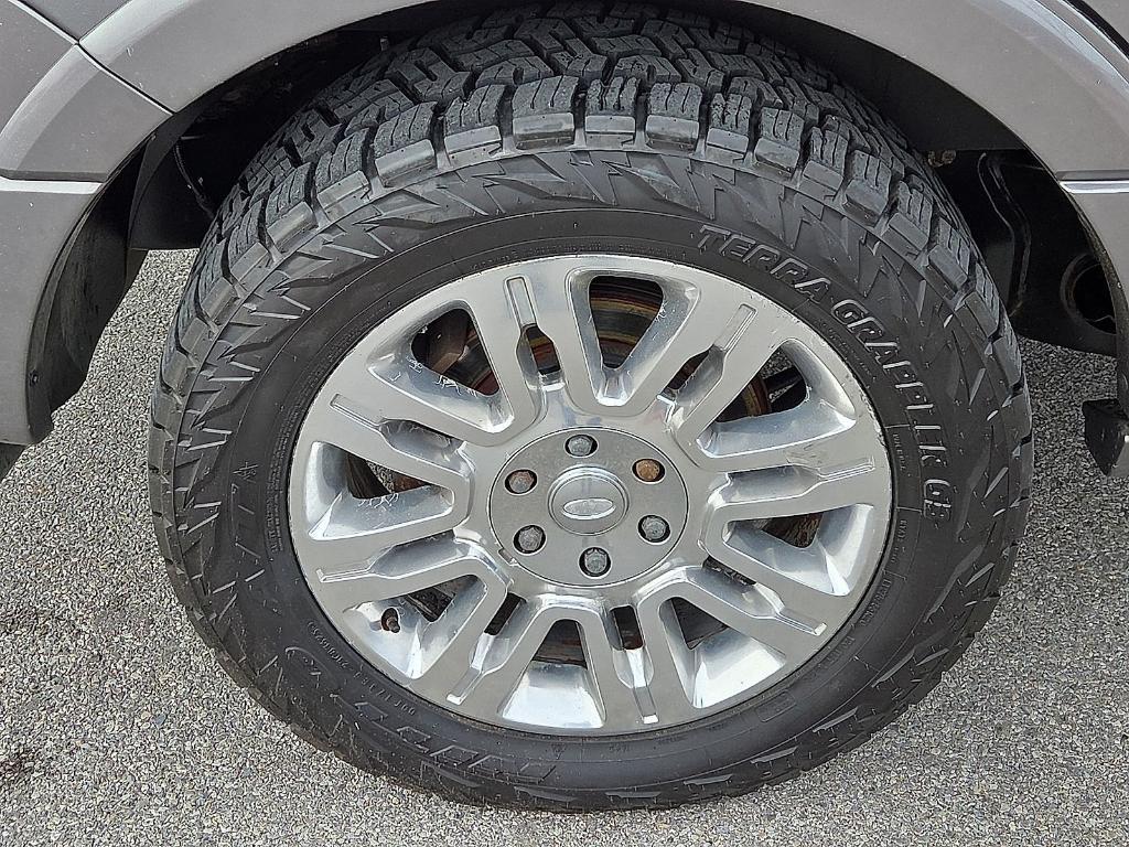 used 2013 Ford Expedition car, priced at $8,778