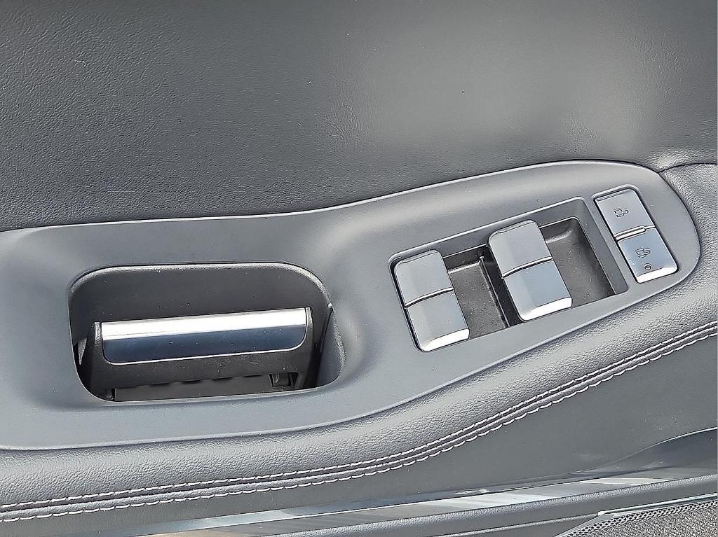 new 2025 Lincoln Navigator car, priced at $97,025