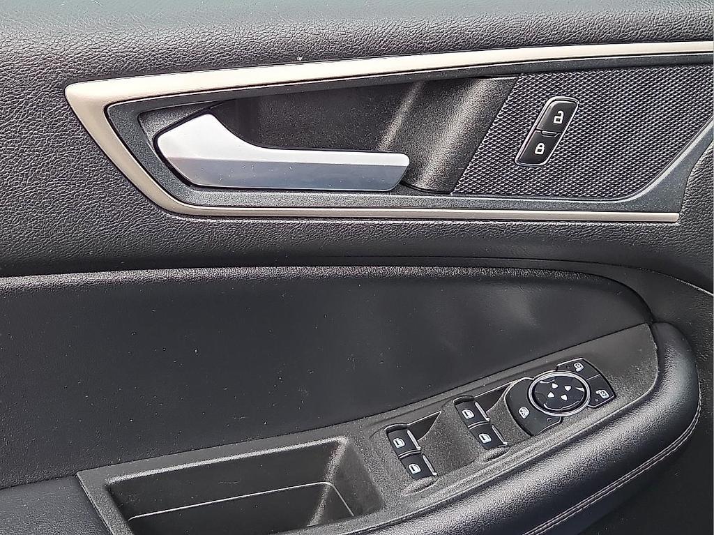 used 2023 Ford Edge car, priced at $25,999