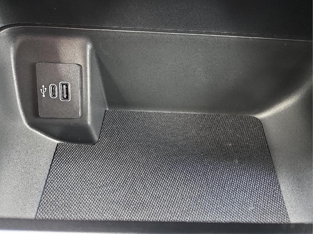 new 2025 Ford F-150 car, priced at $50,006