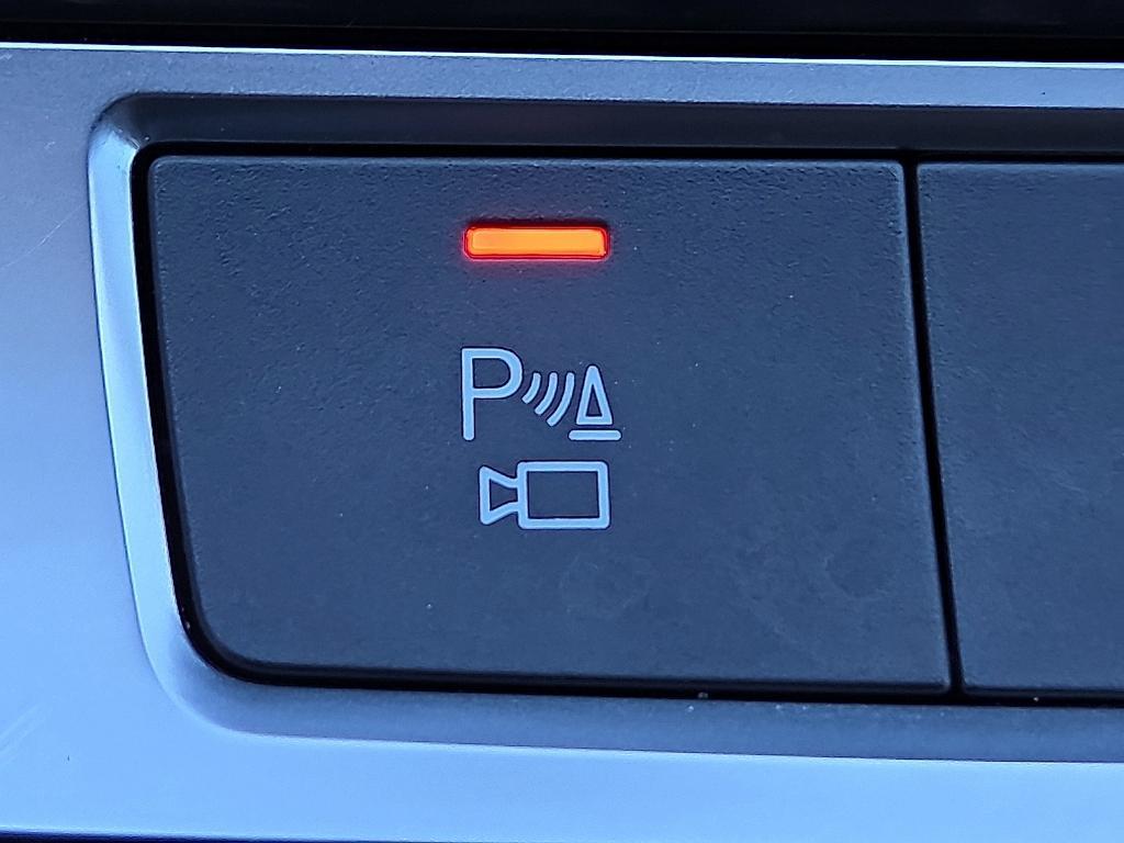 used 2022 Audi Q8 car, priced at $39,944