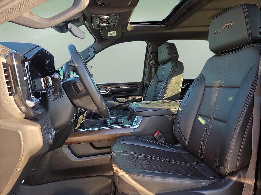 used 2024 Chevrolet Silverado 2500 car, priced at $55,721