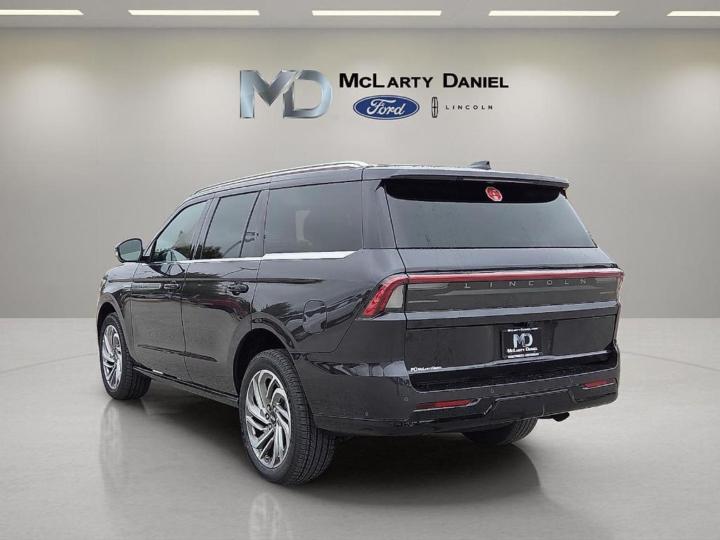 new 2025 Lincoln Navigator car, priced at $90,025