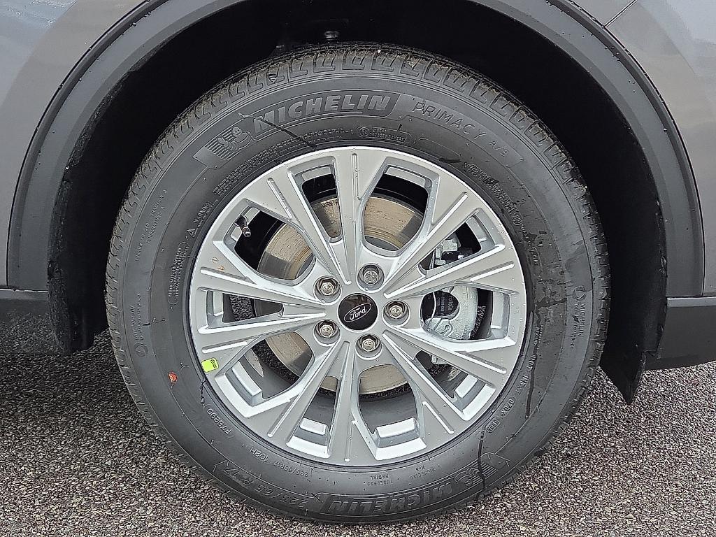 new 2026 Ford Escape car, priced at $28,177