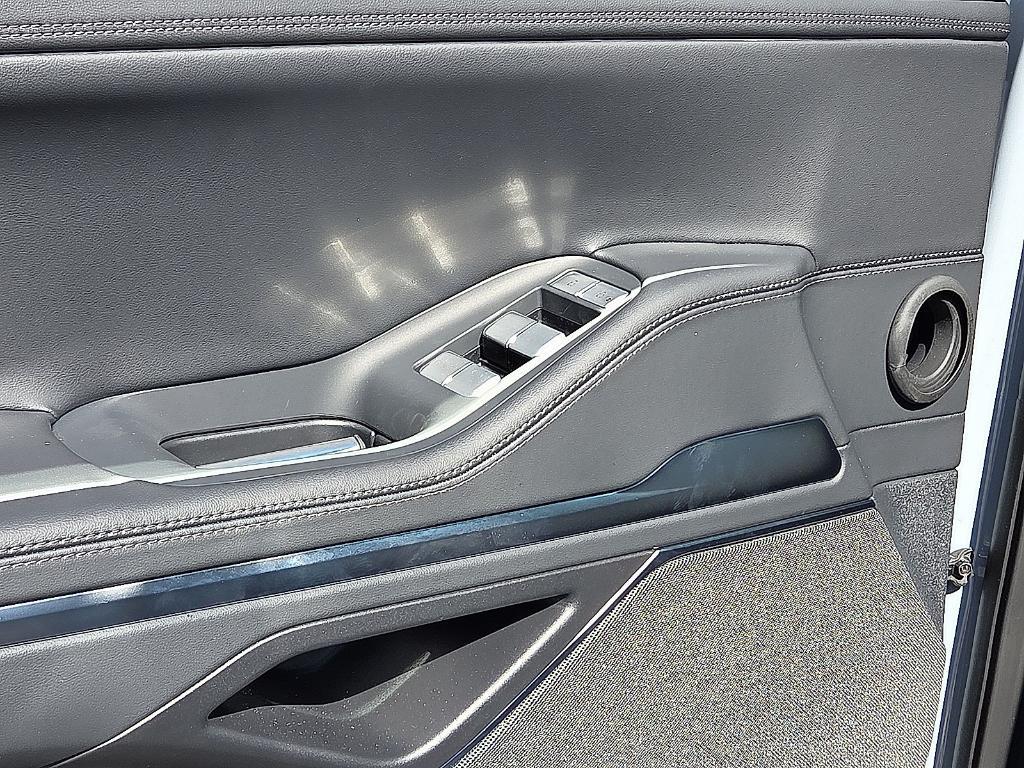 new 2025 Lincoln Navigator car, priced at $91,875