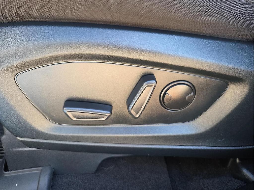 used 2021 Ford Explorer car, priced at $18,995